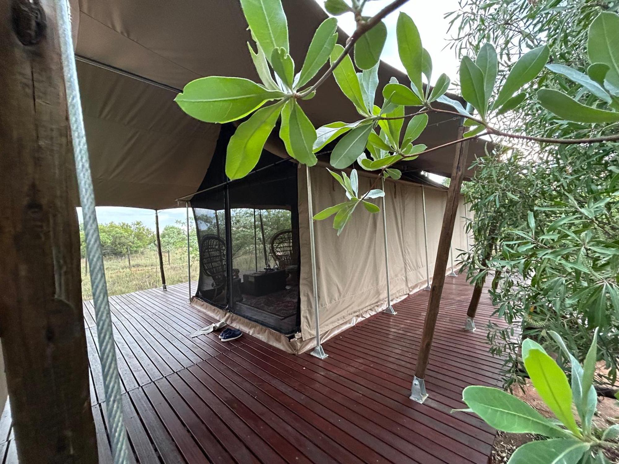 Out In Africa Wildlife Lodge Hammanskraal Eksteriør bilde